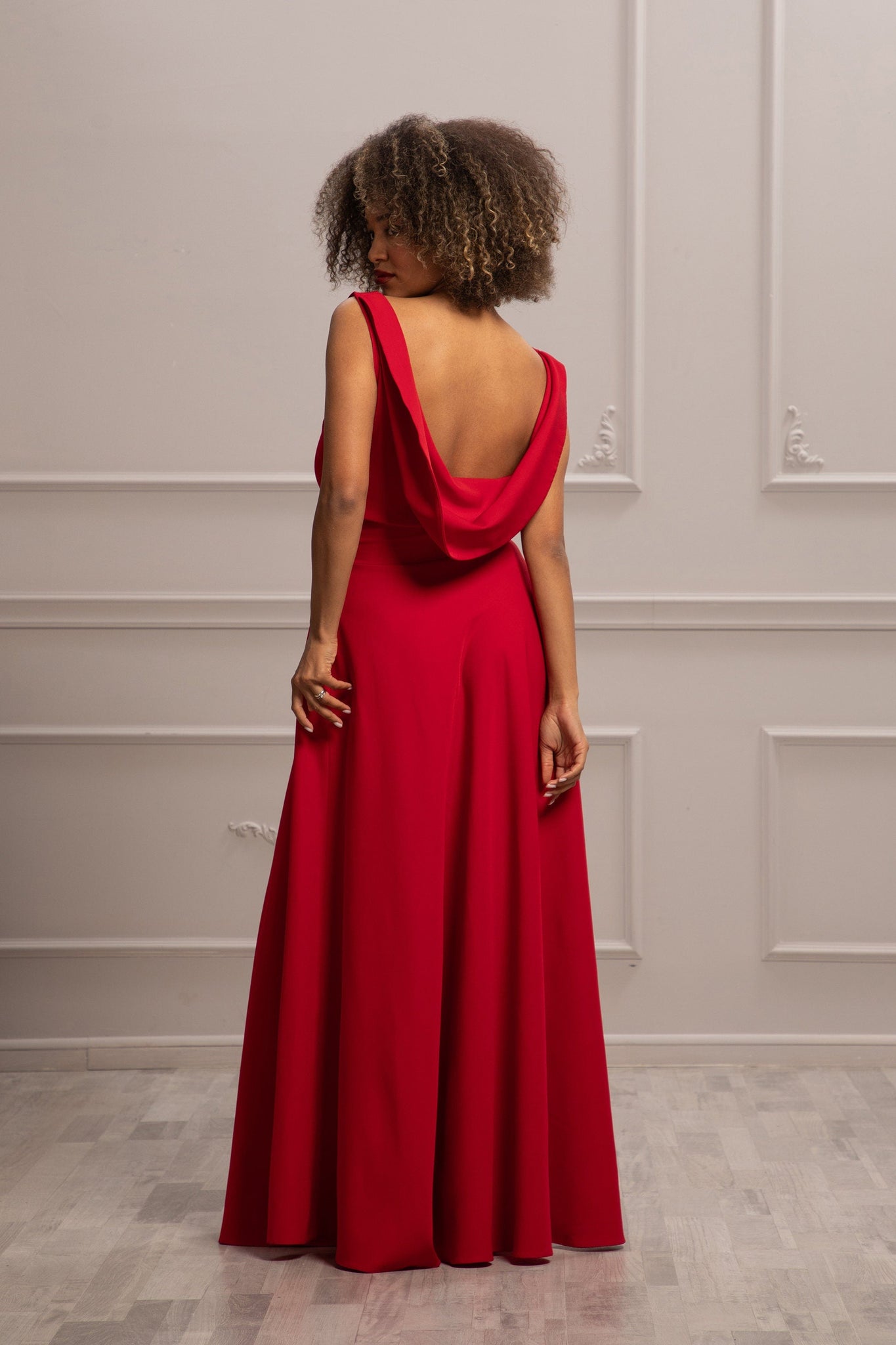 goddess in red dress The Red Goddess {Small}