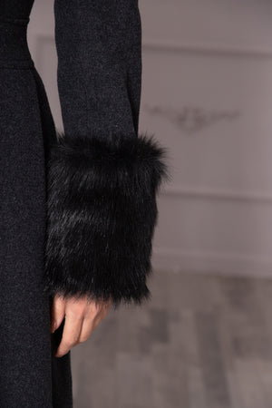 CUSTOM FAUX FUR COLLAR & CUFFS - Astraea