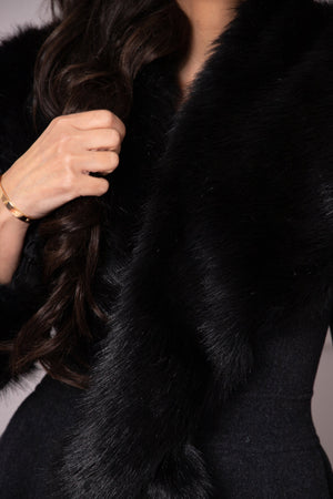 CUSTOM FAUX FUR COLLAR & CUFFS - Astraea