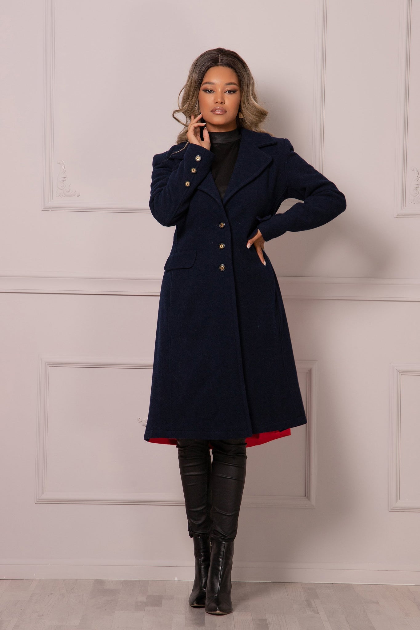 THREE-COLORED COAT - Astraea